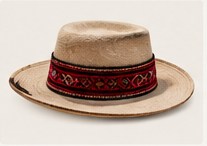 Referencia visual: Sombrero jalq’a